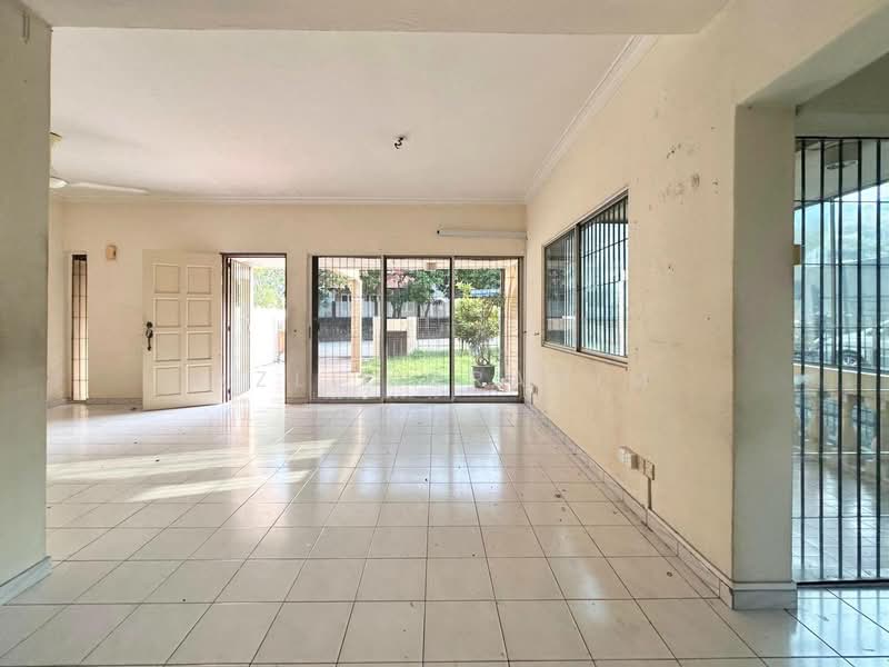 2-storey Terraced House for Sale in Taman Setiawangsa (Setiawangsa) - Azli Ibrahim - Living Room - PropertyGuru.com.my