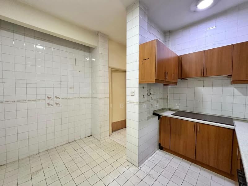 2-storey Terraced House for Sale in Taman Setiawangsa (Setiawangsa) - Azli Ibrahim - Kitchen - PropertyGuru.com.my