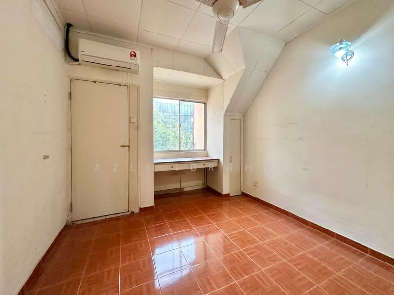 2-storey Terraced House for Sale in Taman Setiawangsa (Setiawangsa) - Azli Ibrahim - Interior - PropertyGuru.com.my