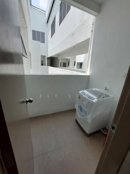 Condominium for Rent at Platinum Splendor Residence - Fly Lim - Balcony - PropertyGuru.com.my