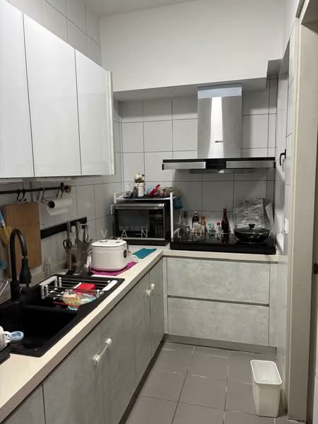 Condominium for Rent at Vina Residency (Vina Versatile Homes) - Ivan Lum - Kitchen - PropertyGuru.com.my