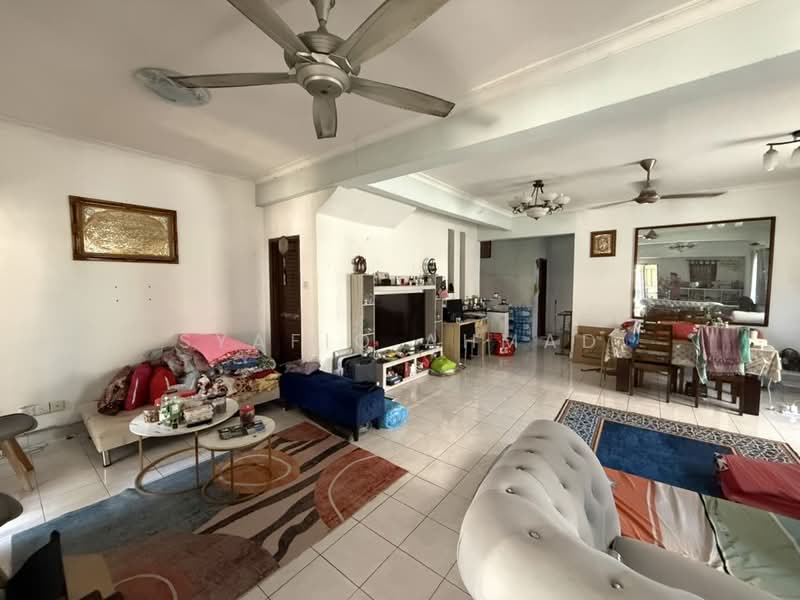 Rumah Teres 2 Tingkat untuk Dijual di Subang (Selangor) - Syafiq Ahmad - Living Room - PropertyGuru.com.my