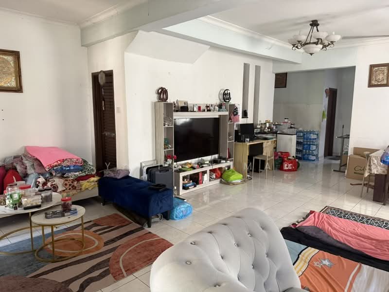 Rumah Teres 2 Tingkat untuk Dijual di Subang (Selangor) - Syafiq Ahmad - Living Room - PropertyGuru.com.my
