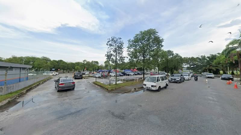 Kedai / Pejabat untuk Dijual di Klang (Selangor) - Annie Chong - Car Park - PropertyGuru.com.my