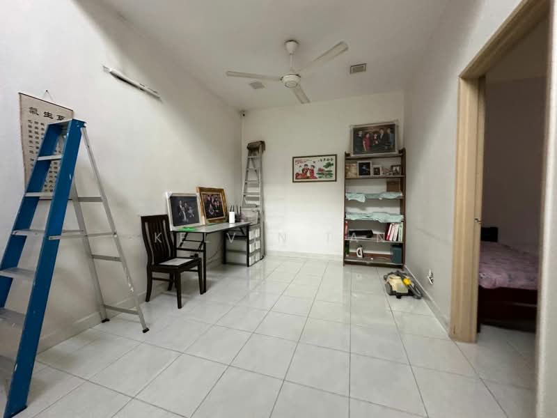 Rumah Teres 2 Tingkat untuk Dijual di Sutera Damansara (Damansara Damai) - Kelven Tan - Study - PropertyGuru.com.my