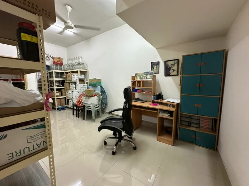Rumah Teres 2 Tingkat untuk Dijual di Sutera Damansara (Damansara Damai) - Kelven Tan - Study - PropertyGuru.com.my
