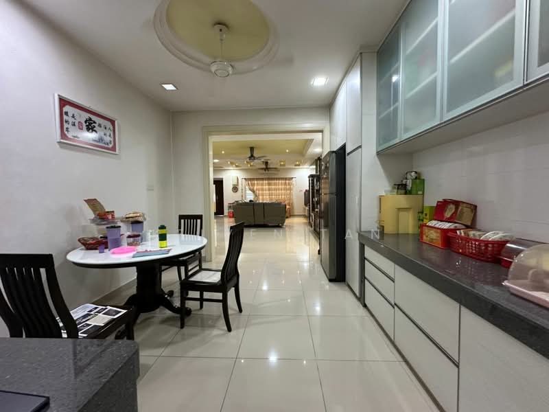Rumah Teres 2 Tingkat untuk Dijual di Sutera Damansara (Damansara Damai) - Kelven Tan - Kitchen - PropertyGuru.com.my