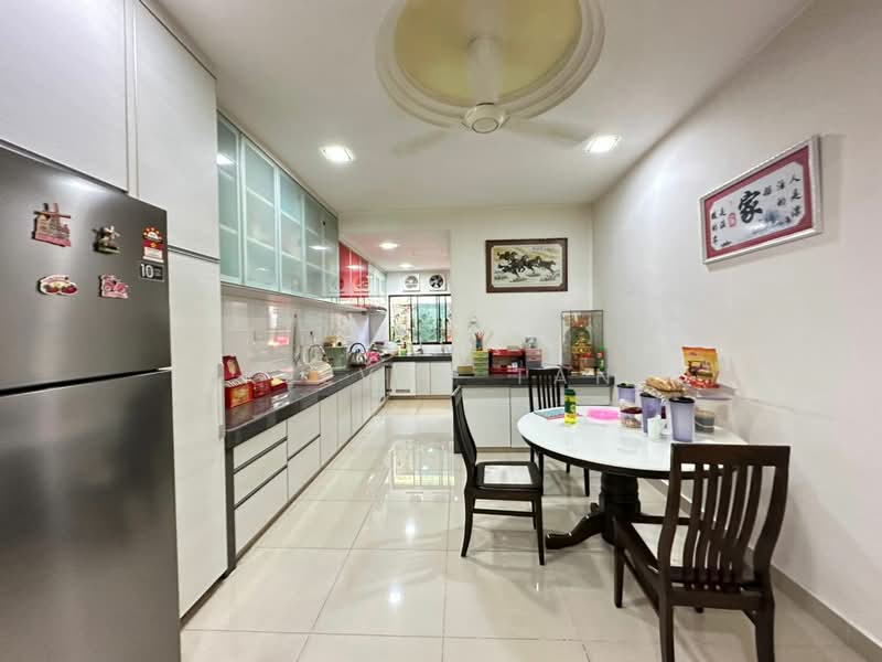 Rumah Teres 2 Tingkat untuk Dijual di Sutera Damansara (Damansara Damai) - Kelven Tan - Kitchen - PropertyGuru.com.my