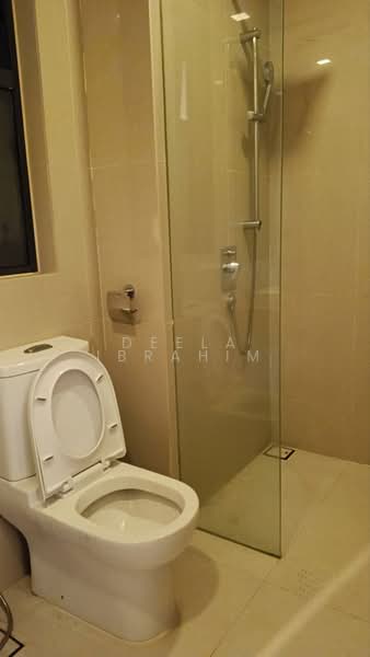 Service Residence for Rent at South View - Deela Ibrahim - Bathroom - PropertyGuru.com.my