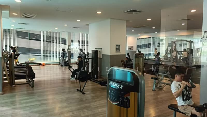 Service Residence for Rent at South View - Deela Ibrahim - Gym - PropertyGuru.com.my