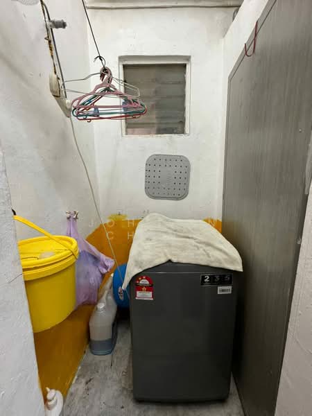 Rumah Flat untuk Dijual di Taman Pulai Utama - Johnson Chong - Interior - PropertyGuru.com.my
