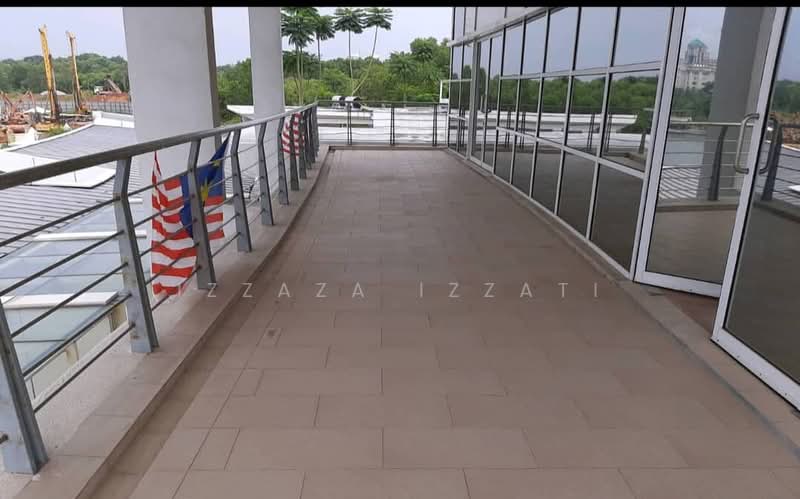 Pejabat untuk Disewa di Presint 8 (Putrajaya) - Izzaza Izzati - Balcony - PropertyGuru.com.my