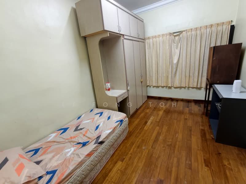 Rumah Berkembar untuk Dijual di Taman Nong Chik (Johor Bahru) - Ee Fong Toh - PropertyGuru.com.my