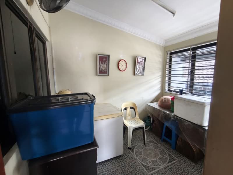 Rumah Berkembar untuk Dijual di Taman Nong Chik (Johor Bahru) - Ee Fong Toh - PropertyGuru.com.my