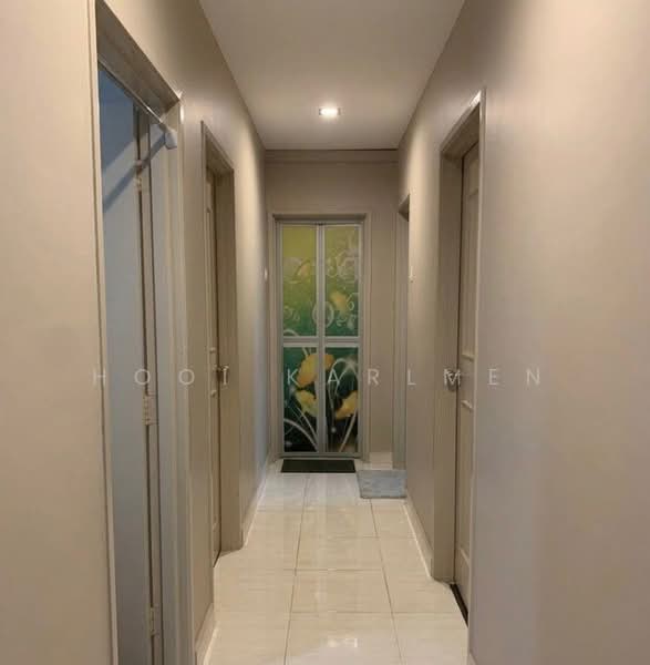 Kondominium untuk Dijual di Green Avenue Condominium - Hooi Karlmen - Corridor - PropertyGuru.com.my