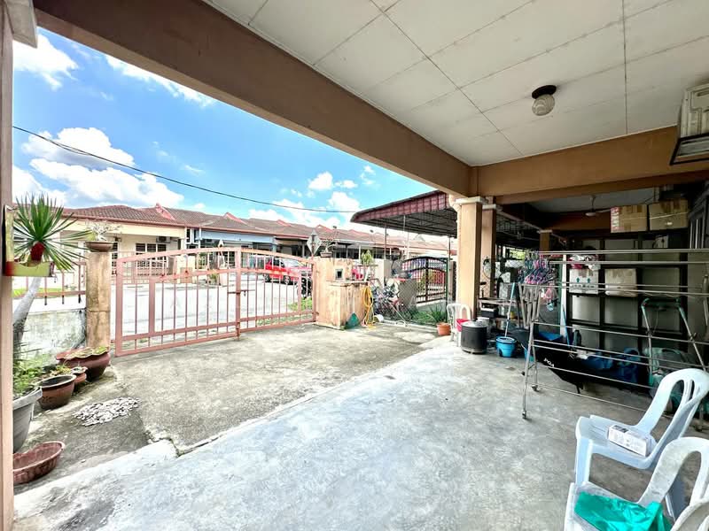 2-storey Terraced House for Sale in Bandar Tun Hussein Onn (Cheras) - Azli Ibrahim - Exterior - PropertyGuru.com.my