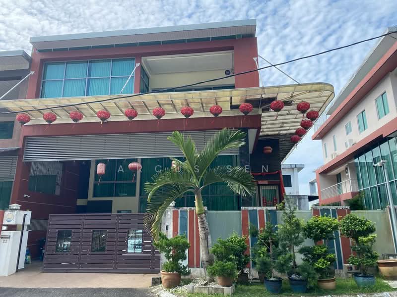 Semi-Detached House for Sale in Taman Kledang Permai (Menglembu) - Marcus Seng - Exterior - PropertyGuru.com.my