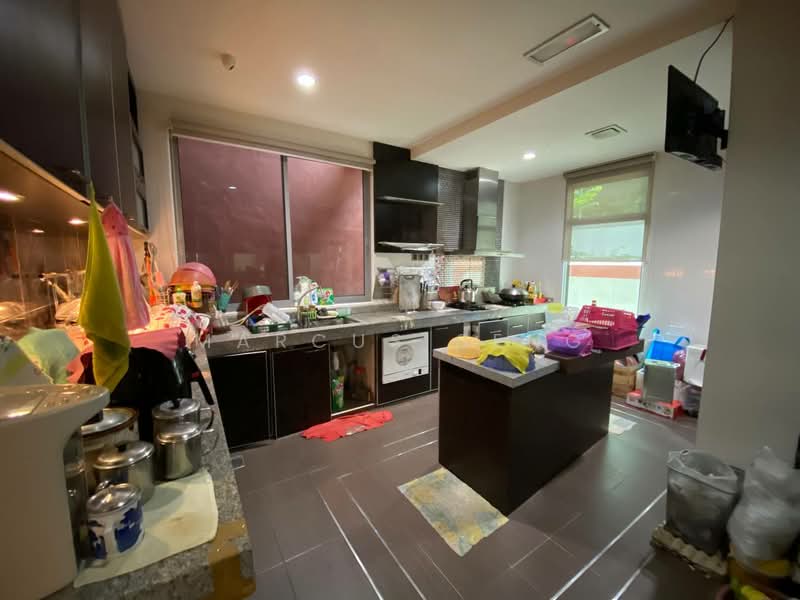 Semi-Detached House for Sale in Taman Kledang Permai (Menglembu) - Marcus Seng - Kitchen - PropertyGuru.com.my