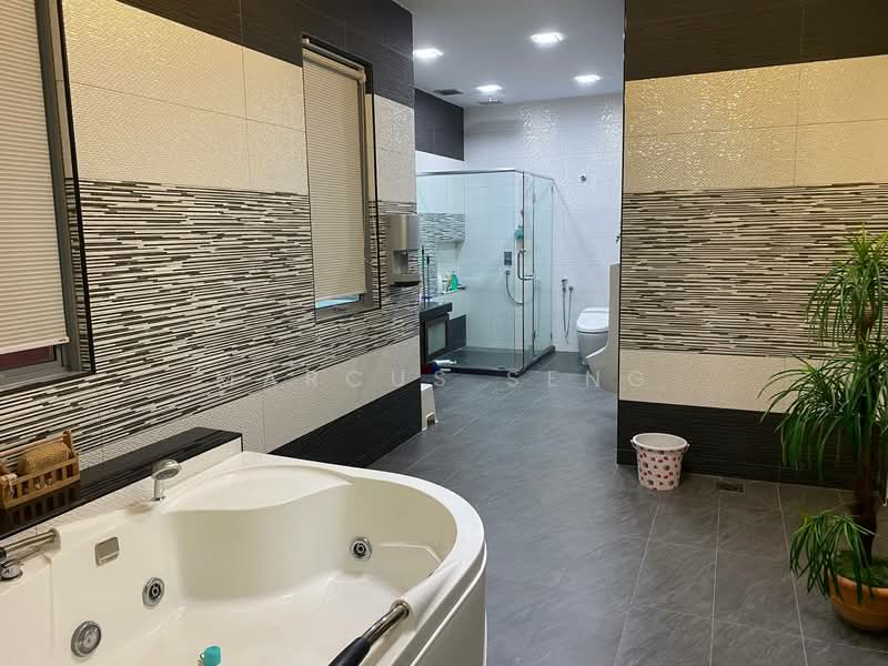 Semi-Detached House for Sale in Taman Kledang Permai (Menglembu) - Marcus Seng - Bathroom - PropertyGuru.com.my