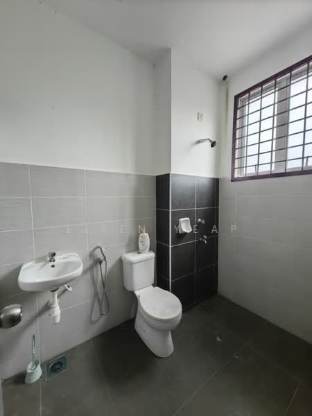 2-storey Terraced House for Sale in Pasir Gudang (Johor) - Ellen Yeap - Bathroom - PropertyGuru.com.my