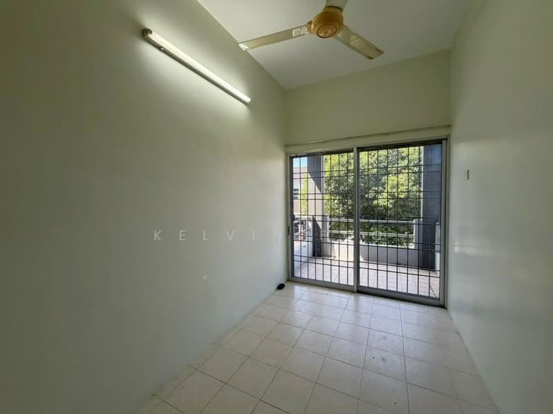 2-storey Terraced House for Sale in Taman Kampar Perdana (Kampar) - Kelvin Foo - Balcony - PropertyGuru.com.my