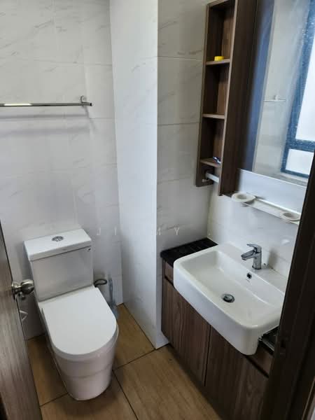 Servis Apartment untuk Disewa di Country Garden Central Park - Jimmy . - Bathroom - PropertyGuru.com.my