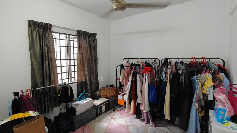 Apartment for Sale at Pangsapuri Salvia - Allie Jamal - Bedroom - PropertyGuru.com.my
