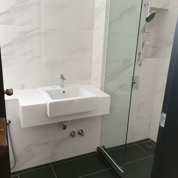 Rumah Kluster untuk Dijual di Eco Majestic (Semenyih) - JH Ng - Bathroom - PropertyGuru.com.my