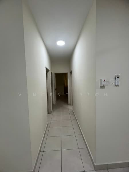 Kondominium untuk Disewa di Sky Awani Residensi 1 - Vincent Yeoh - Corridor - PropertyGuru.com.my