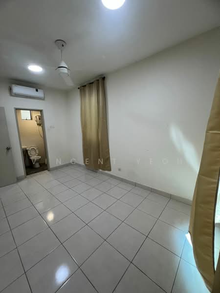 Kondominium untuk Disewa di Sky Awani Residensi 1 - Vincent Yeoh - Bathroom - PropertyGuru.com.my