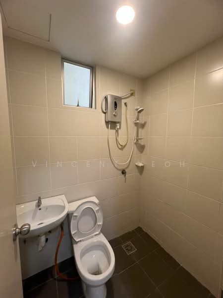 Kondominium untuk Disewa di Sky Awani Residensi 1 - Vincent Yeoh - Bathroom - PropertyGuru.com.my
