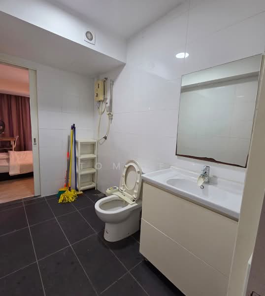 Service Residence for Rent at Halo Sunday @ Empire City - Tom Lee - Bathroom - PropertyGuru.com.my