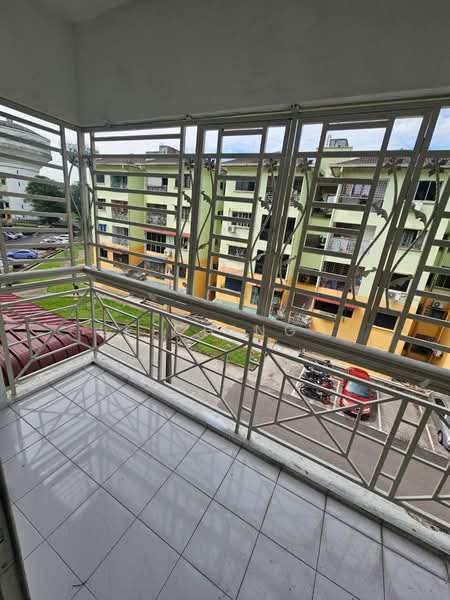 Apartment for Rent at Lily & Jasmine Apartment - Le Ching . - Balcony - PropertyGuru.com.my