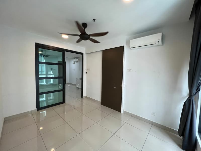 Service Residence for Sale at H2O Residences - Zyang Loo - Living Room - PropertyGuru.com.my