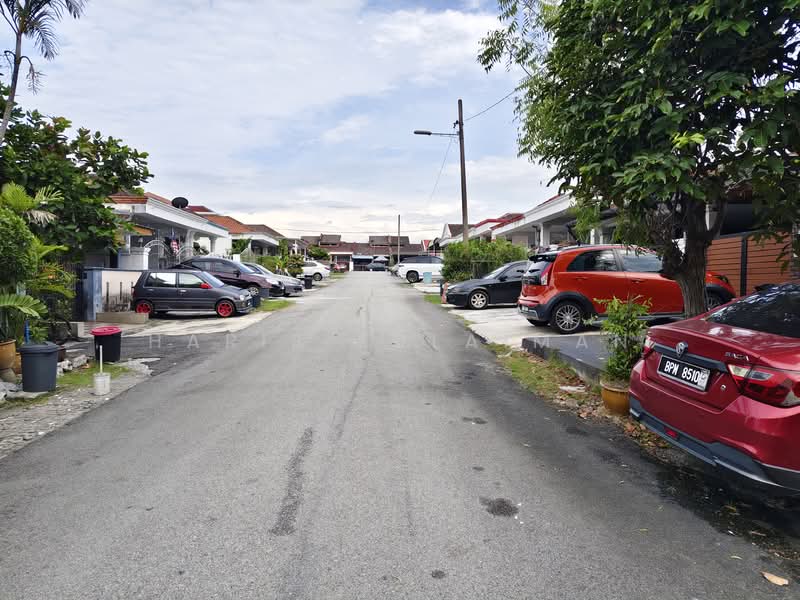 1-storey Terraced House for Sale in Klang (Selangor) - Haris Sulaiman - Exterior - PropertyGuru.com.my
