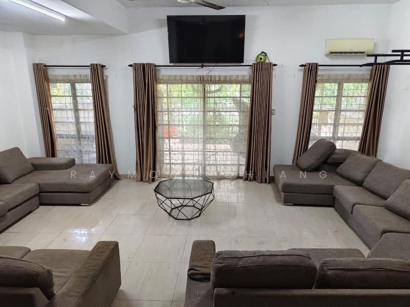 Rumah Teres 2 Tingkat untuk Dijual di Puchong (Selangor) - Raymond Chiang - Living Room - PropertyGuru.com.my