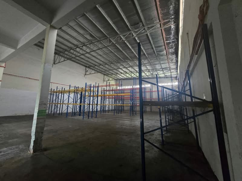 Factory for Rent in Taman Desa Cemerlang (Ulu Tiram) - Jimmy . - Interior - PropertyGuru.com.my