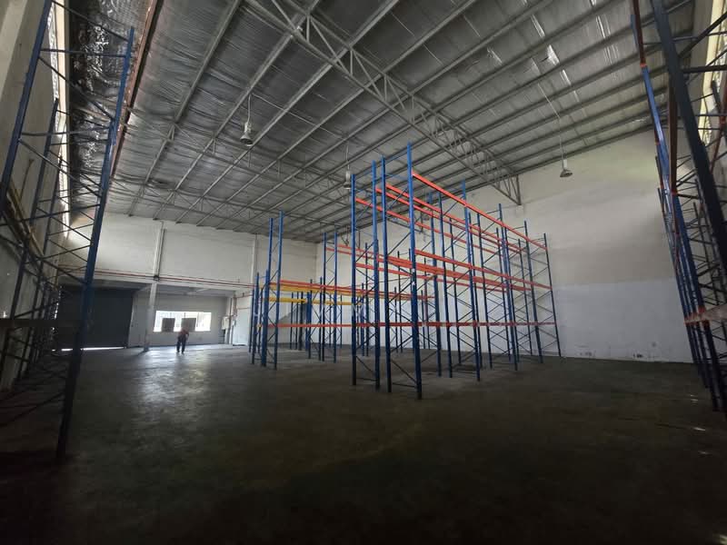 Factory for Rent in Taman Desa Cemerlang (Ulu Tiram) - Jimmy . - Interior - PropertyGuru.com.my