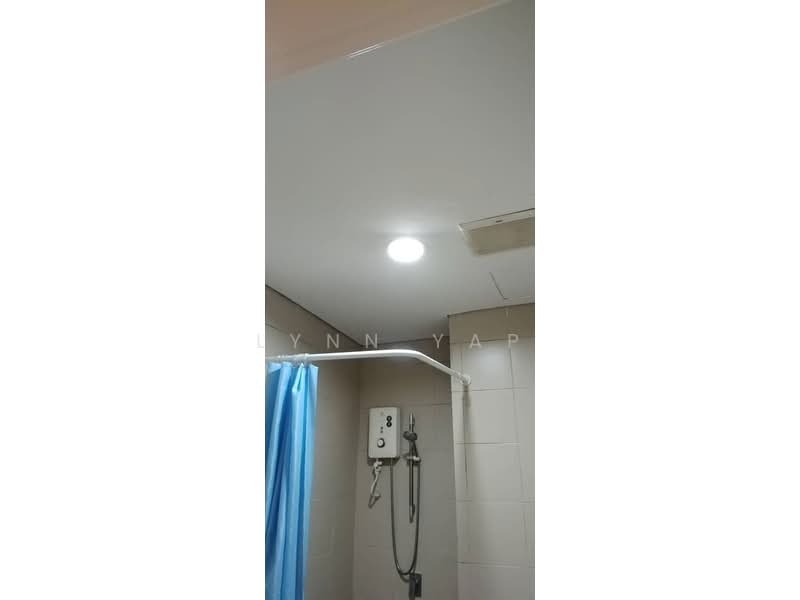 Servis Apartment untuk Disewa di i-SOHO @ i-City - Lynn Yap - Bathroom - PropertyGuru.com.my