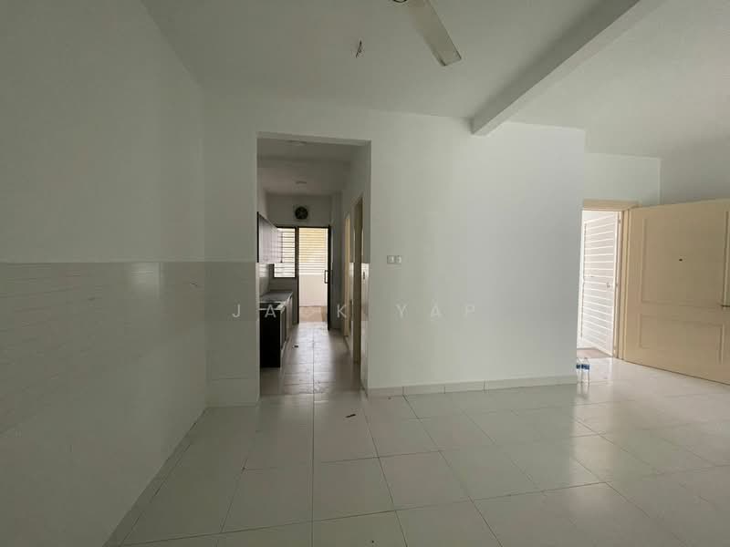 2-storey Terraced House for Sale in Denai Alam (Shah Alam) - Jack Yap - Kitchen - PropertyGuru.com.my