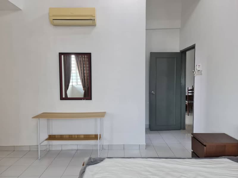 Service Residence for Sale at E-Tiara - Yeong . - Bedroom - PropertyGuru.com.my