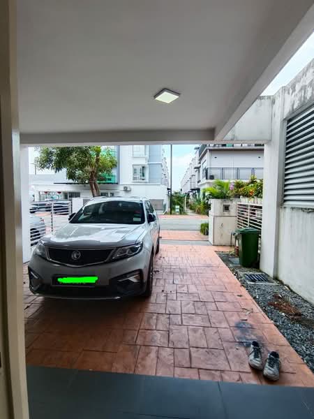 3-storey Terraced House for Rent in Taman Subang Mas (Subang Jaya) - Zeyang Ng - Exterior - PropertyGuru.com.my