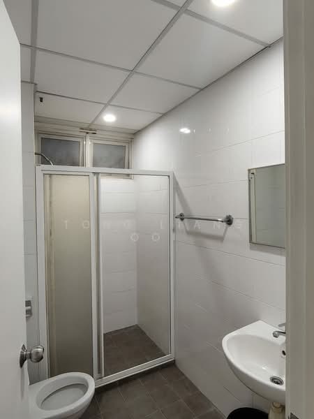 Condominium for Rent at Bayswater Resort Condominium - Tong Liang Ooi - Bathroom - PropertyGuru.com.my