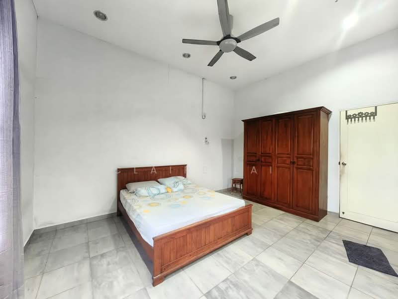 Bungalow for Rent in Kelapa Sawit (Kulai) - Claire Lai - Bedroom - PropertyGuru.com.my