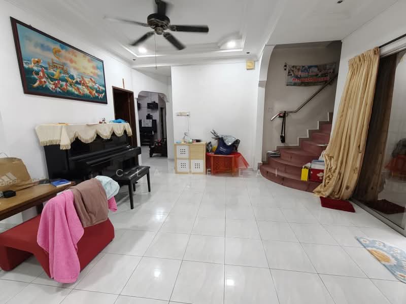 2-storey Terraced House for Rent in Taman Mewah (Kulai) - Claire Lai - Living Room - PropertyGuru.com.my