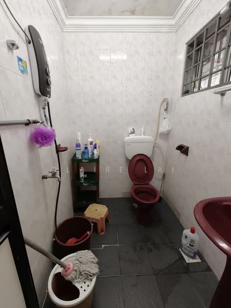 2-storey Terraced House for Rent in Taman Mewah (Kulai) - Claire Lai - Bathroom - PropertyGuru.com.my