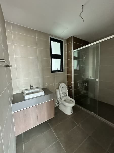 Condominium for Sale at Hillcrest Heights - Welnis Lim - Bathroom - PropertyGuru.com.my