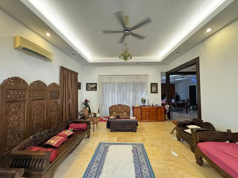 Bungalow for Sale in Setia Eco Park (Setia Alam) - SAIFUL HELMI - Living Room - PropertyGuru.com.my