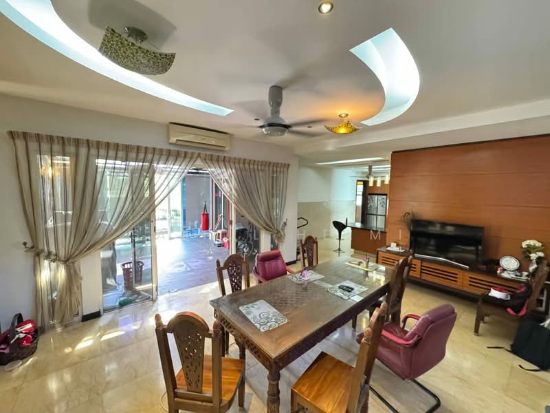 Bungalow for Sale in Setia Eco Park (Setia Alam) - SAIFUL HELMI - Dining Room - PropertyGuru.com.my