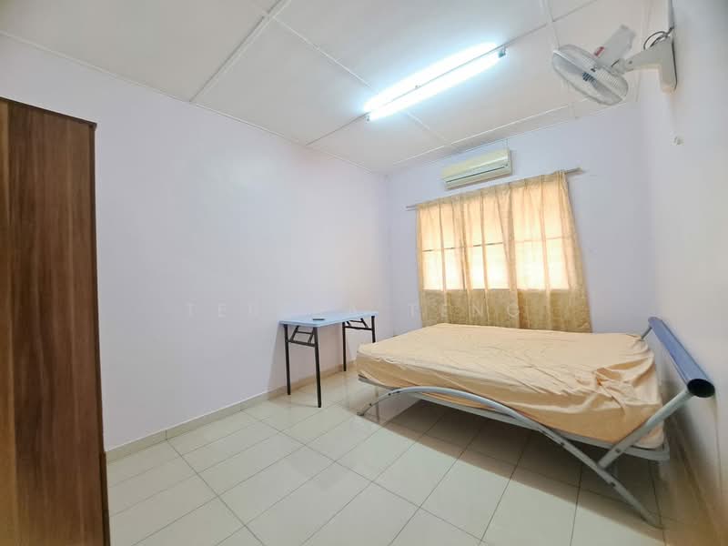 Rumah Teres 2 Tingkat untuk Dijual di Taman Desawan (Klang) - Teresa Teng - Bedroom - PropertyGuru.com.my